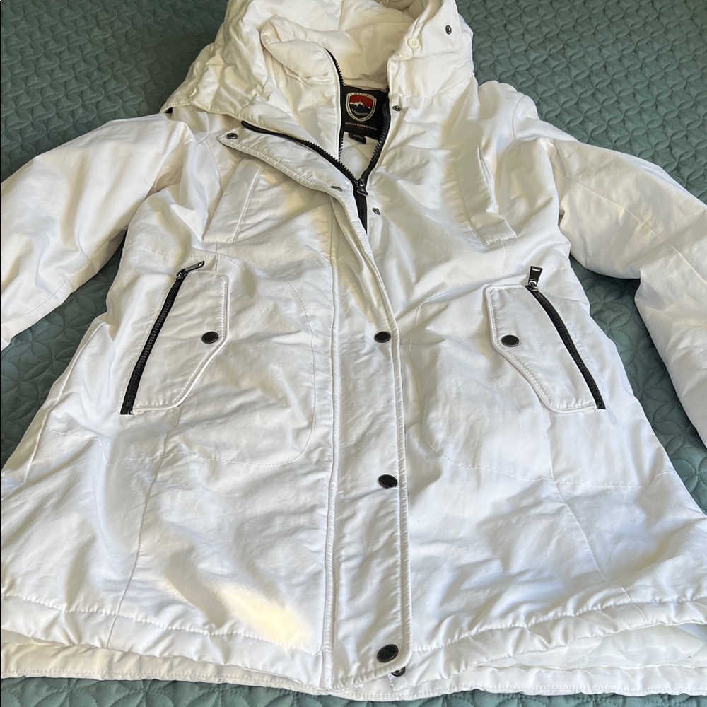Madison Expedition White Jacket with Black Accents